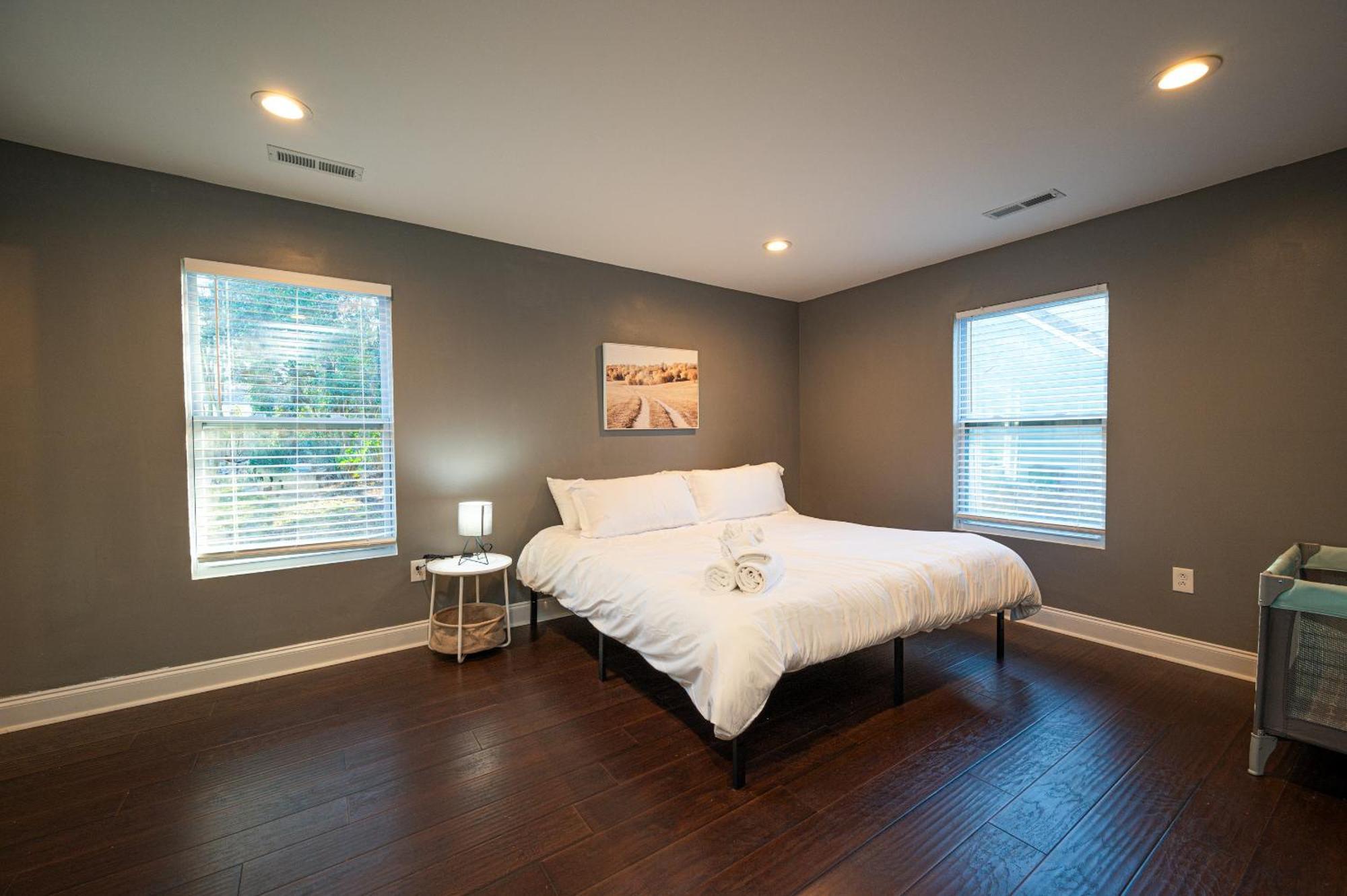 Comfy 3 Bed Housebackyardwifispacy Casa de férias Charlotte